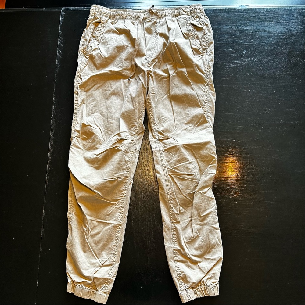 American Eagle Medium Cream Jogger Pants Pant Worn In work Pant